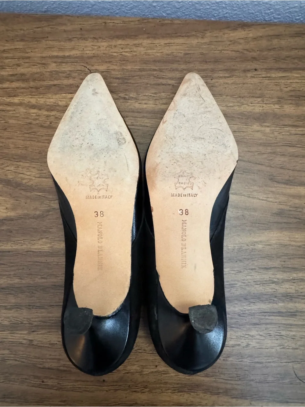Manolo Blahnik Black Pointed Toe Buckle Pumps